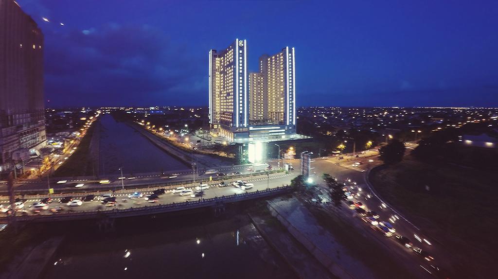 Hotel Gunawangsa Merr Surabaya Esterno foto