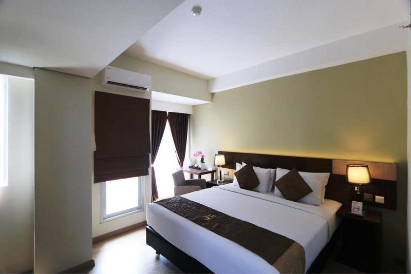 Hotel Gunawangsa Merr Surabaya Esterno foto