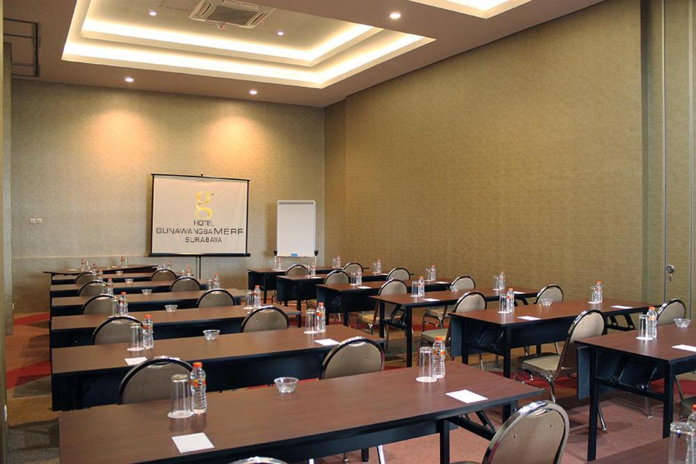 Hotel Gunawangsa Merr Surabaya Esterno foto